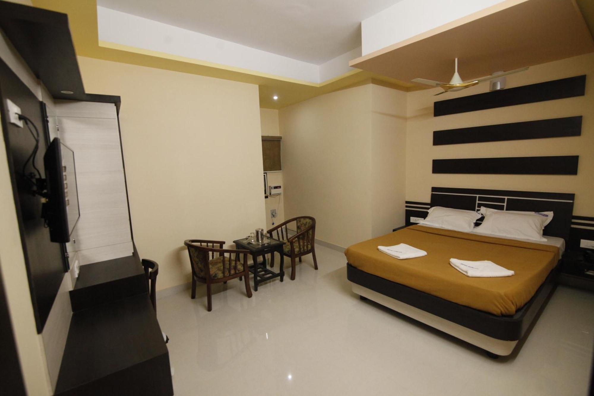 Hotel Kasi Inn Thanjavur Exteriér fotografie